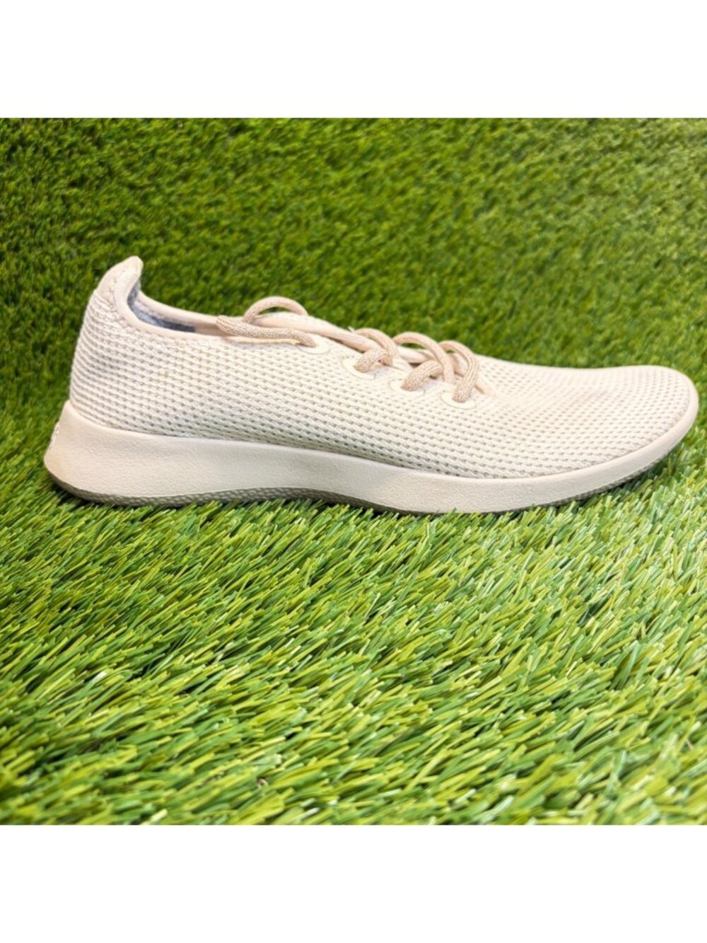 Allbirds Tree Runner Women Size 10 Tan Beige Athletic Running Shoes Sneakers